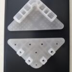 PLASTIC TOP & BOTTOM CORNER